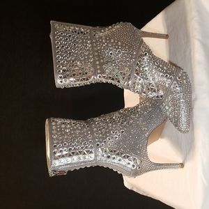 Steve Madden Crossings Rhinestone Boots